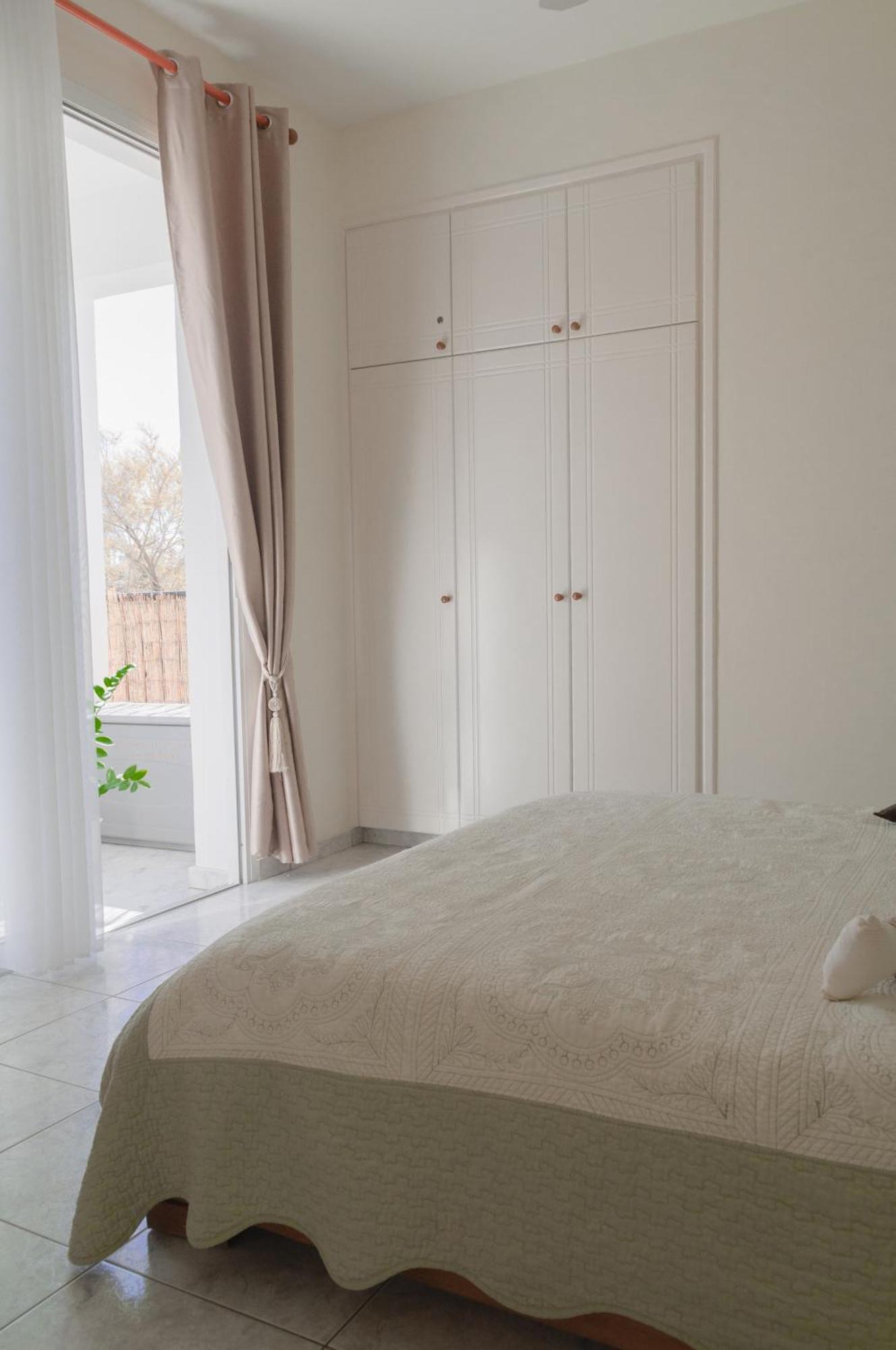 Cozy 1 Bedroom Apartment In Walking Distance To The Municipal Beach Paphos Exterior photo